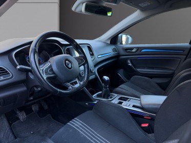 Renault megane iv berline tce 130 energy intens gt line occasion simplicicar marignane  simplicicar simplicibike france