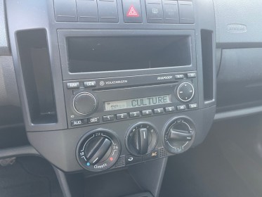 Volkswagen polo 1.2 - 65 confort  - 1 ere main - climatisation occasion simplicicar la fleche simplicicar simplicibike france