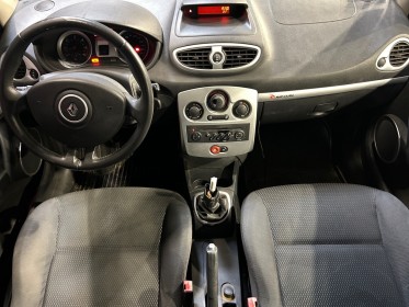 Renault clio iii 1.5 dci 85 rip curl garantie 12 mois occasion montpellier (34) simplicicar simplicibike france