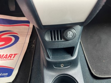 Ford ka ka 1.2 69 titanium occasion simplicicar meaux simplicicar simplicibike france