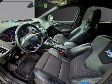 Ford focus suivi d'entretien complet vendu avec révision -  ford rs 350ch État neuf occasion avignon (84) simplicicar...