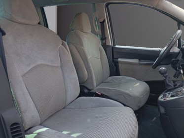 Peugeot 807 2.0 hdi 16v 136 fap confort - 7 places - clim auto et bizone - sièges chauffants occasion simplicicar compiegne...