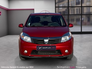 Dacia sandero 1.2 16v 75 eco2 lauréate 1 ère main climatisation vitres électriques garantie 12 mois occasion barberey...