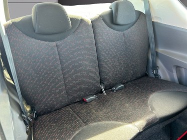 Peugeot 107 1.0e 12v 68ch blue lion trendy moteur à chaine/pas de climatisation garantie 12 mois occasion simplicicar...