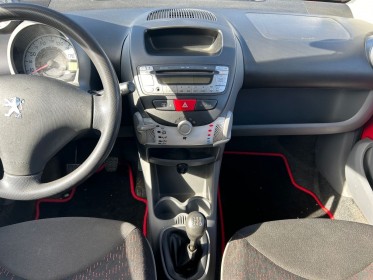 Peugeot 107 1.0e 12v 68ch blue lion trendy moteur à chaine/pas de climatisation garantie 12 mois occasion simplicicar...