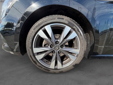 Renault megane iv berline blue dci 115 edc intens occasion avignon (84) simplicicar simplicibike france