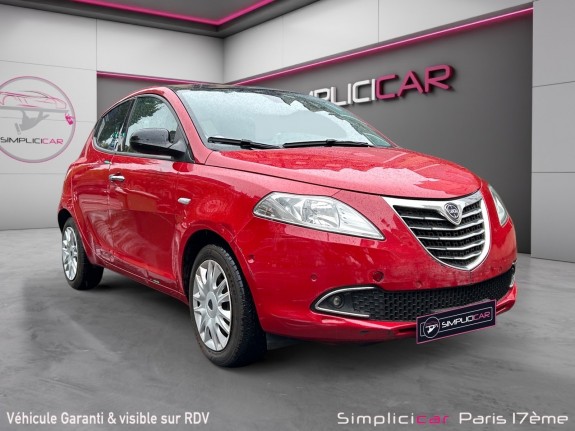 Lancia ypsilon vpc 0.9 twinair 85 ch stopstart gold dfs / garantie 12 mois / 1er main / toit ouvrant / boite auto occasion...