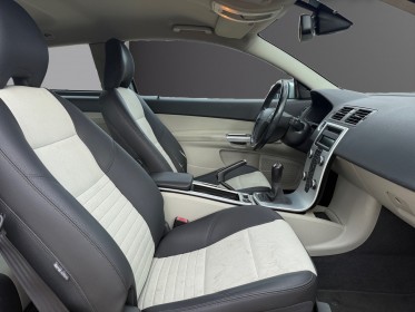 Volvo c30 2.0d 136 ch momentum entretien 100% volvo garantie 12 mois occasion simplicicar dijon simplicicar simplicibike france