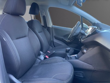 Peugeot 208 buisness  garantie 12 mois occasion simplicicar lyon nord simplicicar simplicibike france