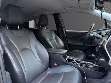 Toyota prius pro hybride rc18 lounge occasion paris 17ème (75)(porte maillot) simplicicar simplicibike france