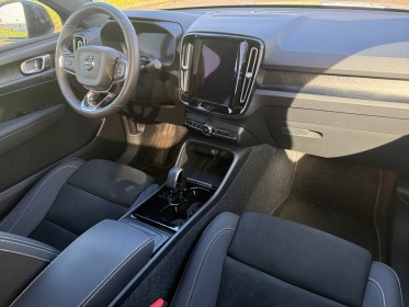 Volvo c40 recharge twin awd 408 ch 1edt plus - entretien volvo - full options - garantie 12 mois occasion simplicicar brest...