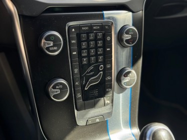 Volvo v40 t3 152 r-design geartronic a - garantie 12 mois - radar de recul - startstop occasion paris 17ème (75)(porte...