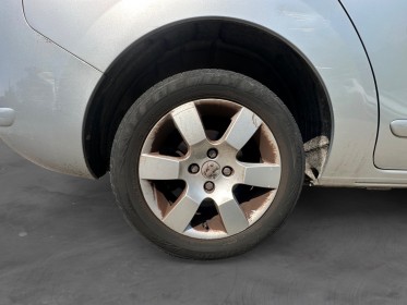 Peugeot 5008 premium 7pl 1.6 hdi 112ch fap bmp6 blue lion occasion avignon (84) simplicicar simplicibike france