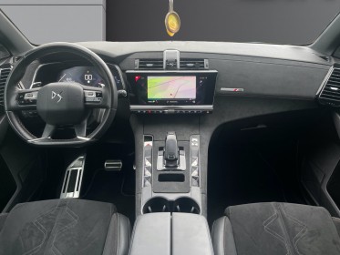 Ds ds7 crossback 225ch eat8 performance line garantie 12 mois occasion simplicicar saint-jean simplicicar simplicibike france