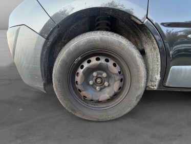 Renault trafic fourgon 1200 kg confort gn 2.5 dci 150 l1h1 occasion avignon (84) simplicicar simplicibike france