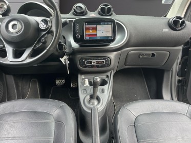 Smart fortwo coupe 0.9 90 ch ss ba6 prime caméra de recul/enceinte jbl/sièges chauffant/garantie 12 mois occasion paris...