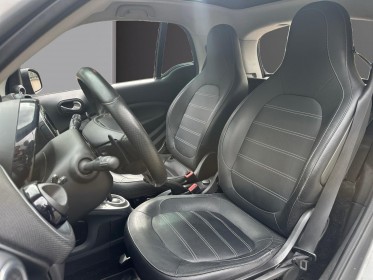 Smart fortwo coupe 0.9 90 ch ss ba6 prime caméra de recul/enceinte jbl/sièges chauffant/garantie 12 mois occasion paris...
