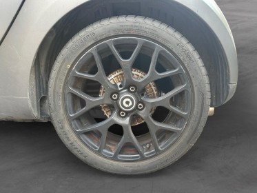 Smart fortwo coupe 0.9 90 ch ss ba6 prime caméra de recul/enceinte jbl/sièges chauffant/garantie 12 mois occasion paris...