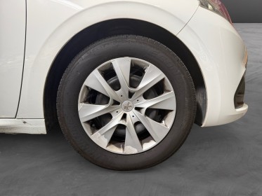 Peugeot 208 essence 68ch bvm5 like - garantie 12 mois occasion simplicicar saint-jean simplicicar simplicibike france