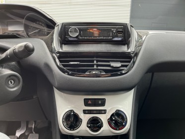 Peugeot 208 1.0 vti 68ch bvm5 like - garantie 12 mois occasion simplicicar arras  simplicicar simplicibike france