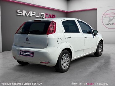 Fiat punto serie 8 1.2 69 ch lounge climatisation jantes alliage ecran numérique garantie 12 mois occasion barberey...