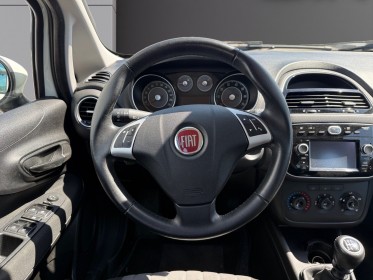 Fiat punto serie 8 1.2 69 ch lounge climatisation jantes alliage ecran numérique garantie 12 mois occasion barberey...