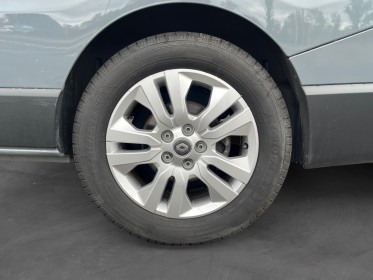 Renault trafic fourgon gn l2h1 3000 kg blue dci 150 edc grand confort occasion simplicicar brive la gaillarde  simplicicar...