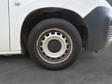 Peugeot partner fourgon bluehdi 100 bvm5 caméra de recul tva récupérable garantie 12 mois occasion simplicicar...