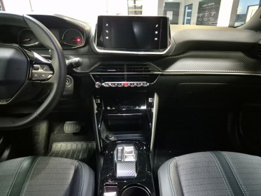 Peugeot 2008 bluehdi 130 ss eat8 allure - garantie 12 mois occasion simplicicar lyon ouest simplicicar simplicibike france