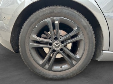 Mercedes classe a 180 7g-dct progressive line/ apple car play / caméra de recul  360°/ sièges chauffants/ garantie 12 mois...