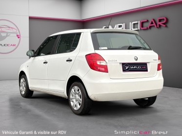 Skoda fabia 1.2 12v 60 active 2 garantie 12 mois occasion simplicicar brest simplicicar simplicibike france
