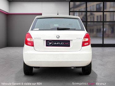 Skoda fabia 1.2 12v 60 active 2 garantie 12 mois occasion simplicicar brest simplicicar simplicibike france