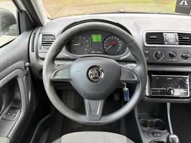 Skoda fabia 1.2 12v 60 active 2 garantie 12 mois occasion simplicicar brest simplicicar simplicibike france