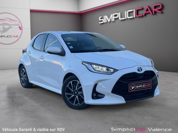Toyota yaris hybride my22 116h design entretien toyota 1ère main caméra de recul carplay bluetooth navigation garantie...