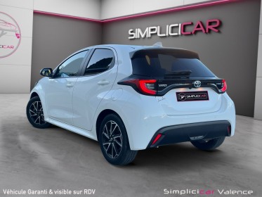 Toyota yaris hybride my22 116h design entretien toyota 1ère main caméra de recul carplay bluetooth navigation garantie...