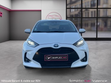 Toyota yaris hybride my22 116h design entretien toyota 1ère main caméra de recul carplay bluetooth navigation garantie...