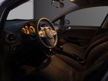 Opel corsa 1.2 - 85 twinport essentia occasion simplicicar frejus  simplicicar simplicibike france