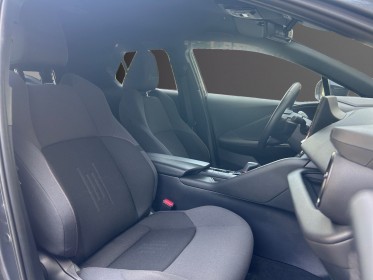 Toyota c-hr hybride my23 1.8l design / siège, chauffant avant / volant, chauffant / apple carplay / garantietoyota occasion...