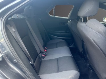 Toyota c-hr hybride my23 1.8l design / siège, chauffant avant / volant, chauffant / apple carplay / garantietoyota occasion...