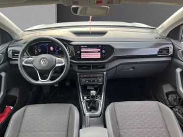 Volkswagen t-cross 1.0 tsi 115 start/stop bvm6 carat siége chauffant apple carplay démarrage sans clé chargeur...