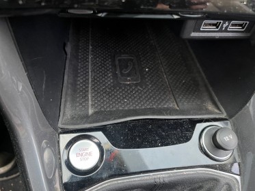 Volkswagen t-cross 1.0 tsi 115 start/stop bvm6 carat siége chauffant apple carplay démarrage sans clé chargeur...