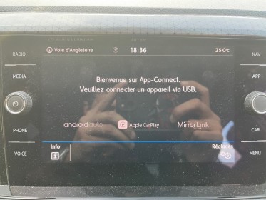 Volkswagen t-cross 1.0 tsi 115 start/stop bvm6 carat siége chauffant apple carplay démarrage sans clé chargeur...