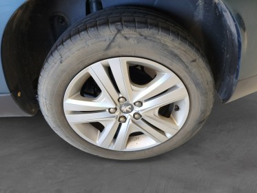 Peugeot 2008 bluehdi 100ch bvm6 style peu de kilomètres garantie un an occasion simplicicar amiens  simplicicar simplicibike...