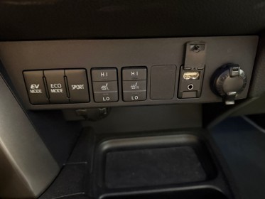 Toyota rav4 hybride 2018 197ch awd silver edition entretien toyota siège chauffant garantie 12 mois occasion simplicicar...