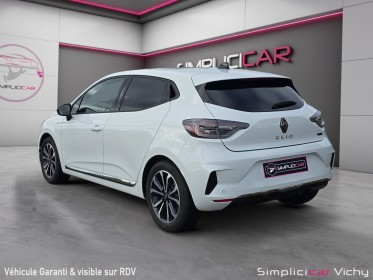 Renault clio v nouvelle e-tech full hybrid 145 ch techno caméra de recul 1ére main révisée garantie 12 mois entretien......
