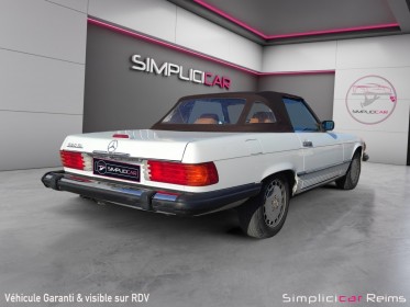 Mercedes-benz 560 sl 5.6l v8 r 107 sl cabriolet occasion simplicicar reims simplicicar simplicibike france