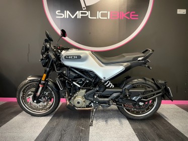 Husqvarna vitpilen 401 garantie 12 mois occasion parc moto simplicicar lyon ouest simplicicar simplicibike france