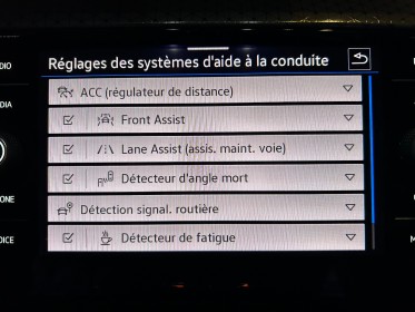 Volkswagen t-cross 1.0 tsi 110 start/stop dsg7 r-line tech/apple car play /caméra de recul/siéges chauffants/pilote......