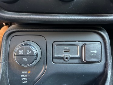 Jeep renegade 2.0 i multijet ss 140 ch 4x4 limited a /camÉra de recul / toit ouvrant/ garantie 12 mois occasion paris 17ème...