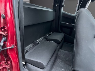 Isuzu d-max crew cab 1.9 4x4 planet 1ere main garantie 1 an occasion parc voitures beauvais simplicicar simplicibike france